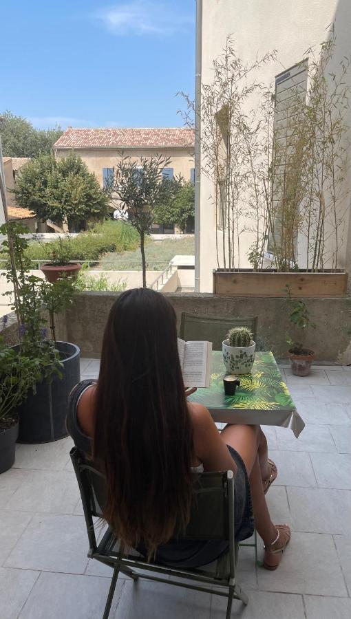 Appartement Au Centre De La Venise Provencale LʼIsle-sur-la-Sorgue المظهر الخارجي الصورة