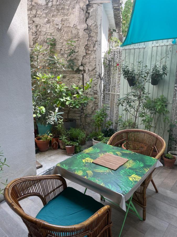 Appartement Au Centre De La Venise Provencale LʼIsle-sur-la-Sorgue المظهر الخارجي الصورة
