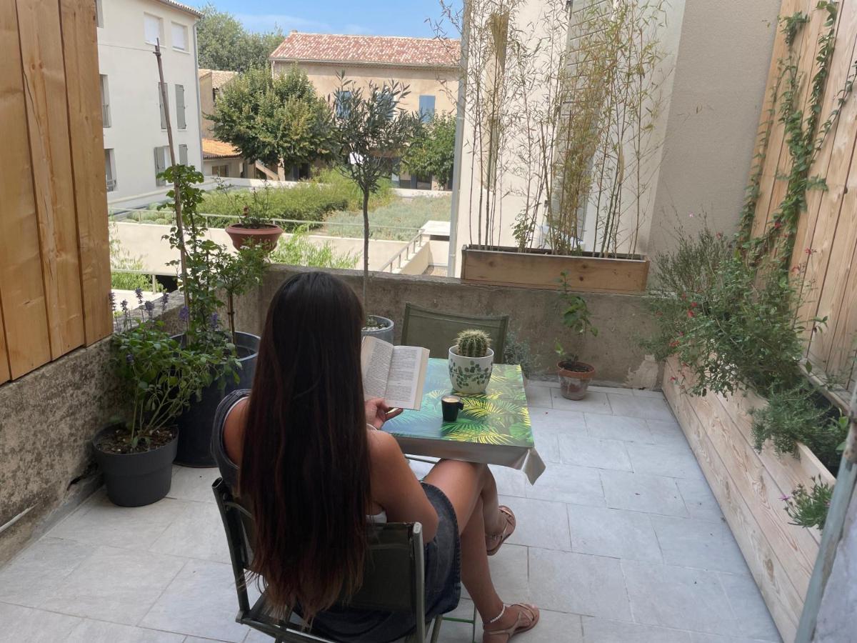 Appartement Au Centre De La Venise Provencale LʼIsle-sur-la-Sorgue المظهر الخارجي الصورة